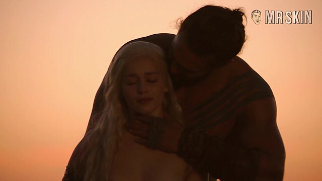 Khal Drogo fucks Khaleesi from Game of Thrones